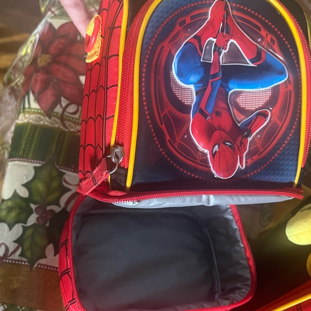 Spider-Man/backpack - Picture 4 of 5